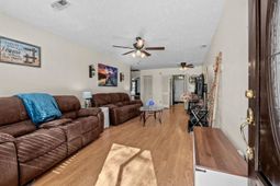 6504 Wildwood Trail photo 4
