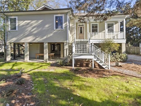 325 COFFEE Street, Mandeville, LA 70448