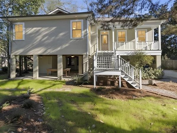 325 COFFEE Street, Mandeville, LA 70448