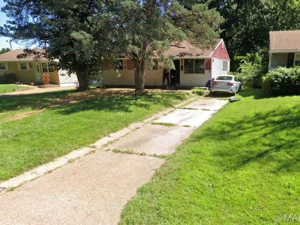 10536 Durness Drive, St Louis, MO 63137