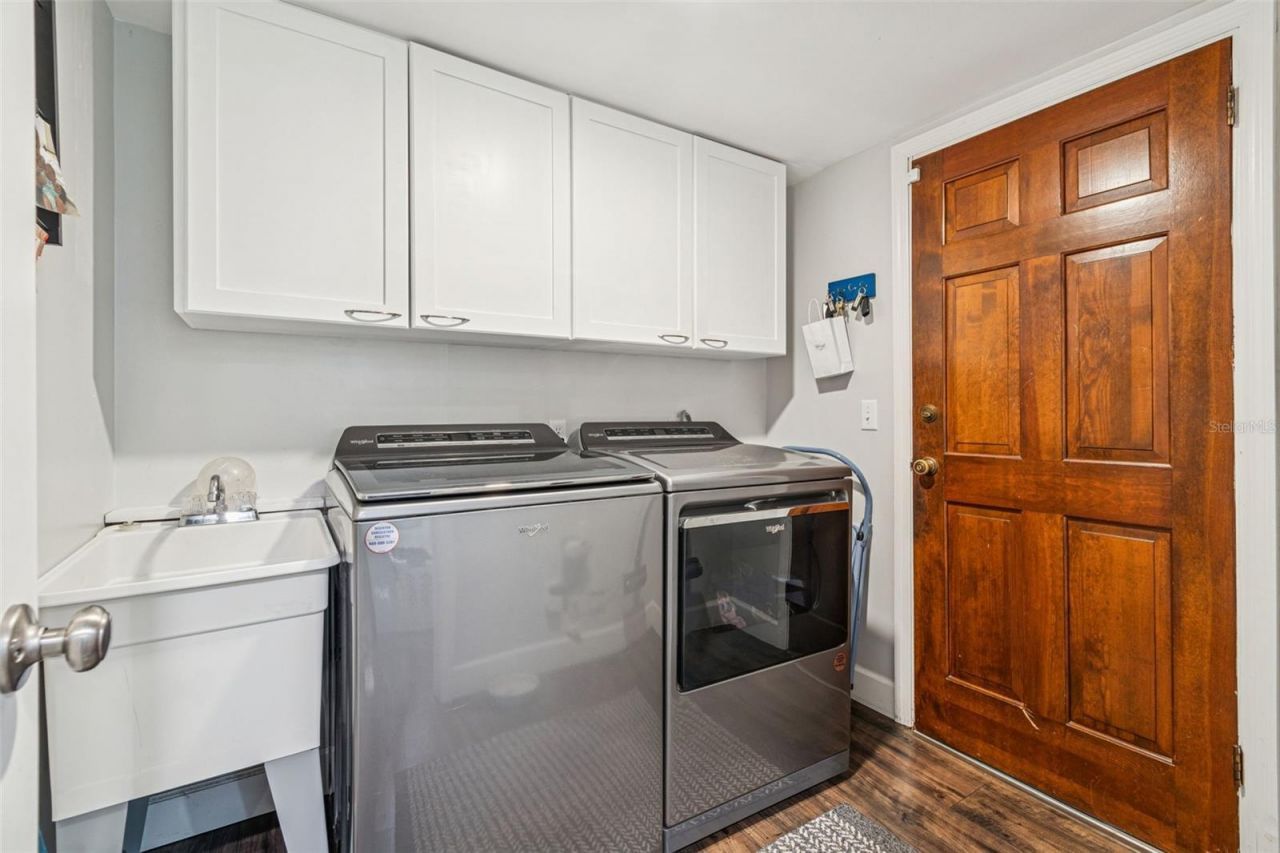 11713 Phoenix Circle, Tampa, FL 33618 Photo