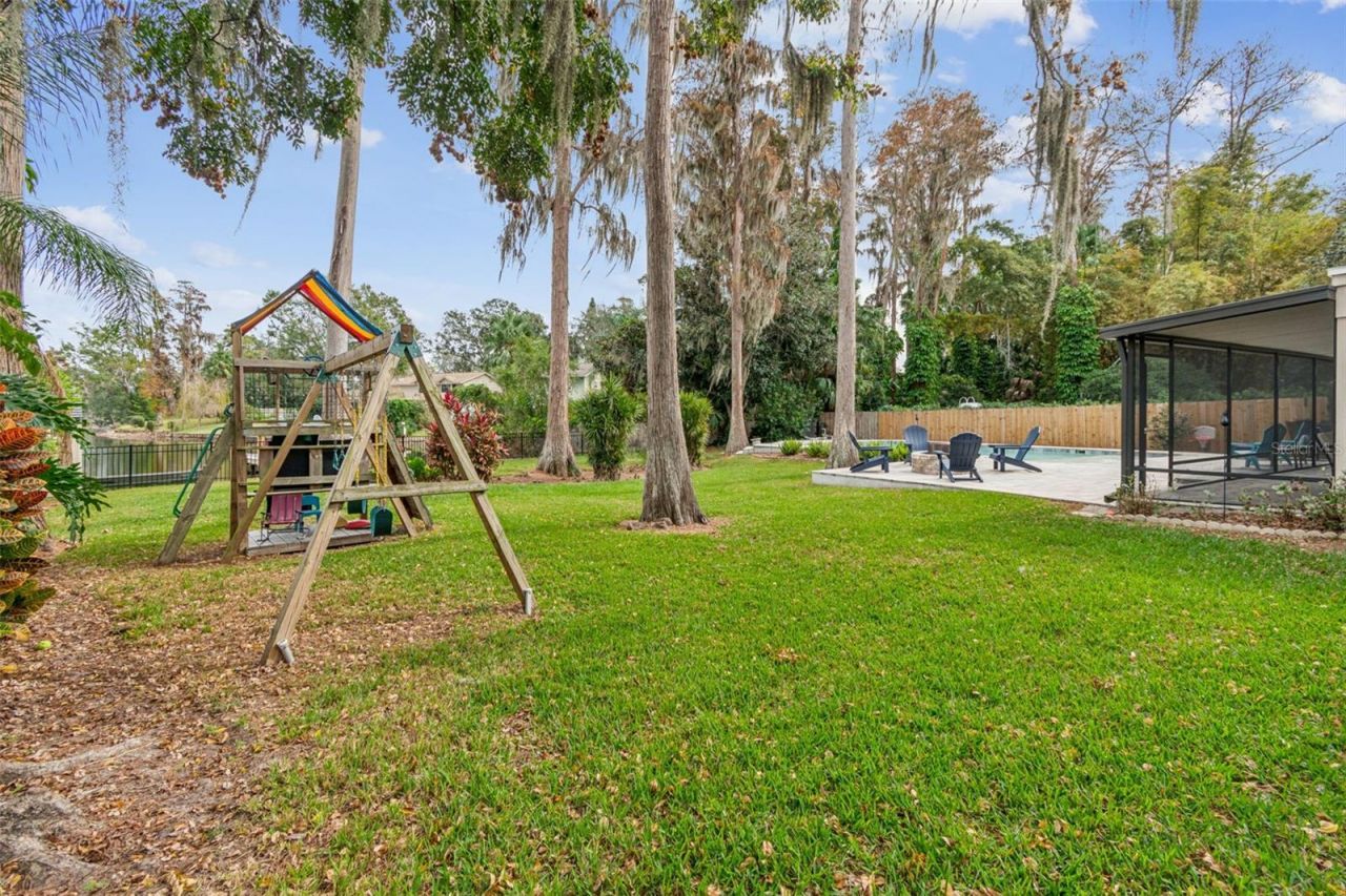 11713 Phoenix Circle, Tampa, FL 33618 Photo