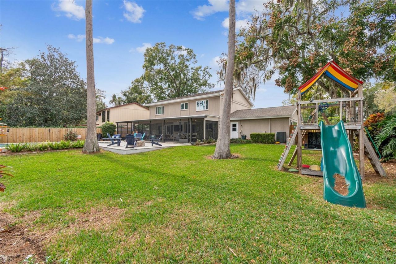 11713 Phoenix Circle, Tampa, FL 33618 Photo