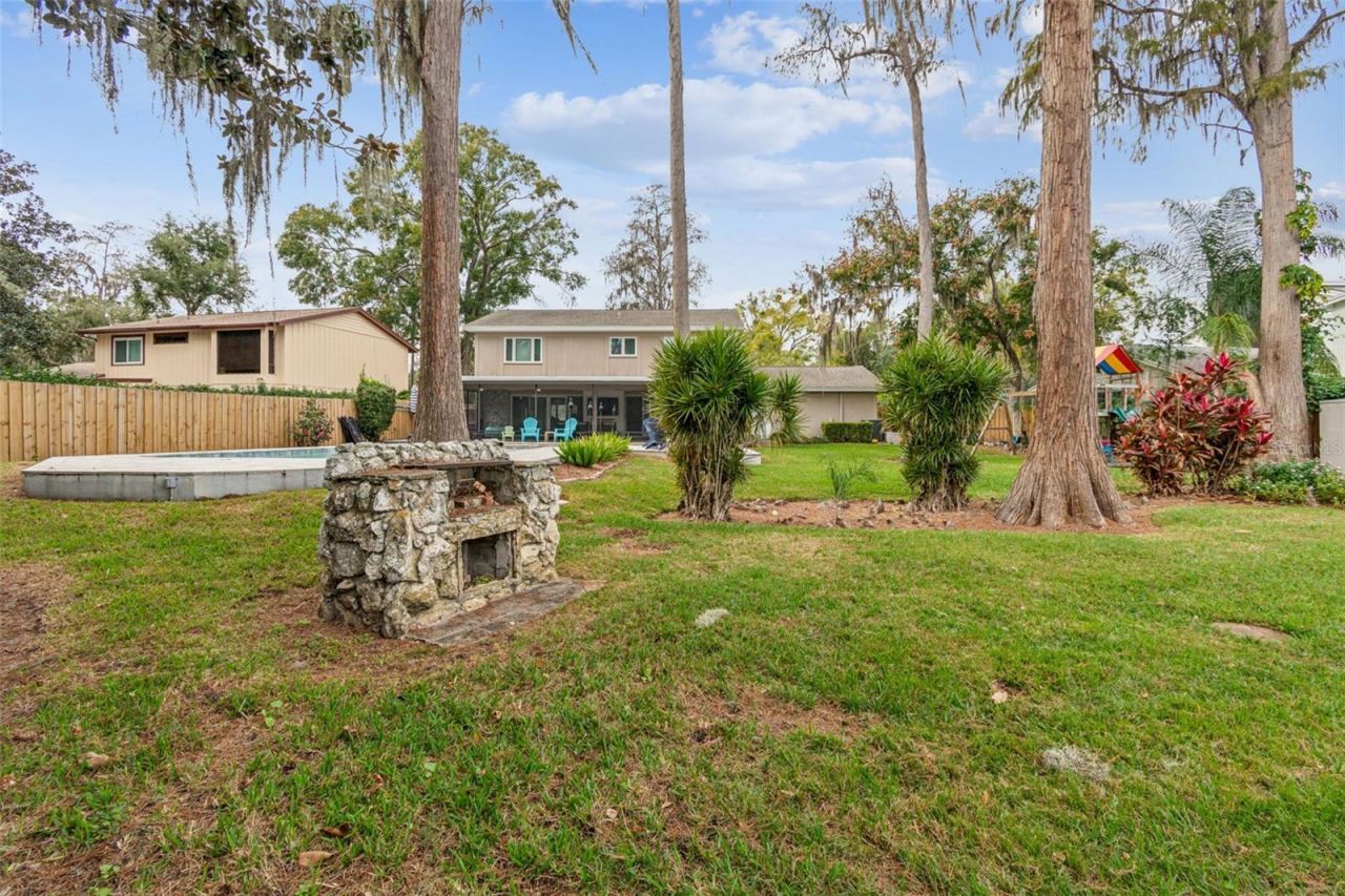 11713 Phoenix Circle, Tampa, FL 33618 Photo