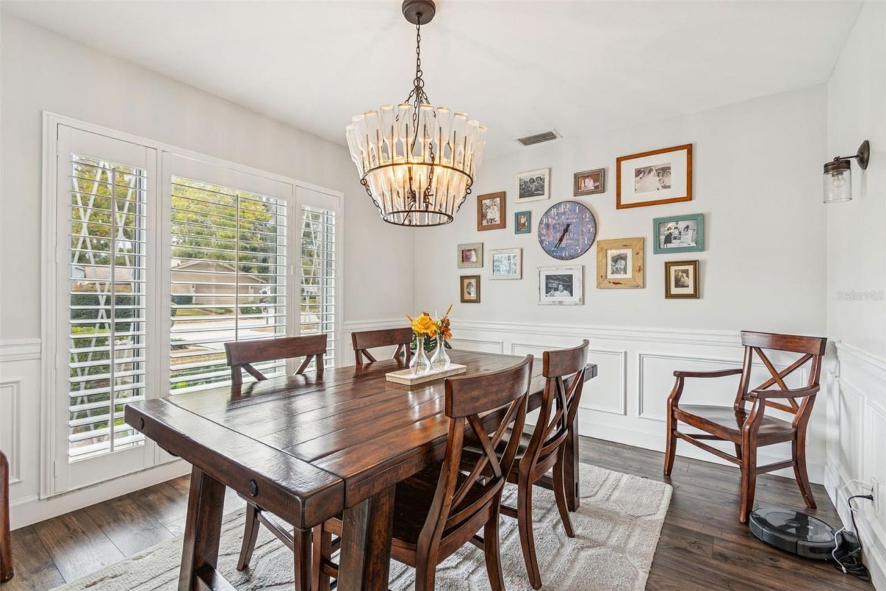 11713 Phoenix Circle, Tampa, FL 33618 Photo