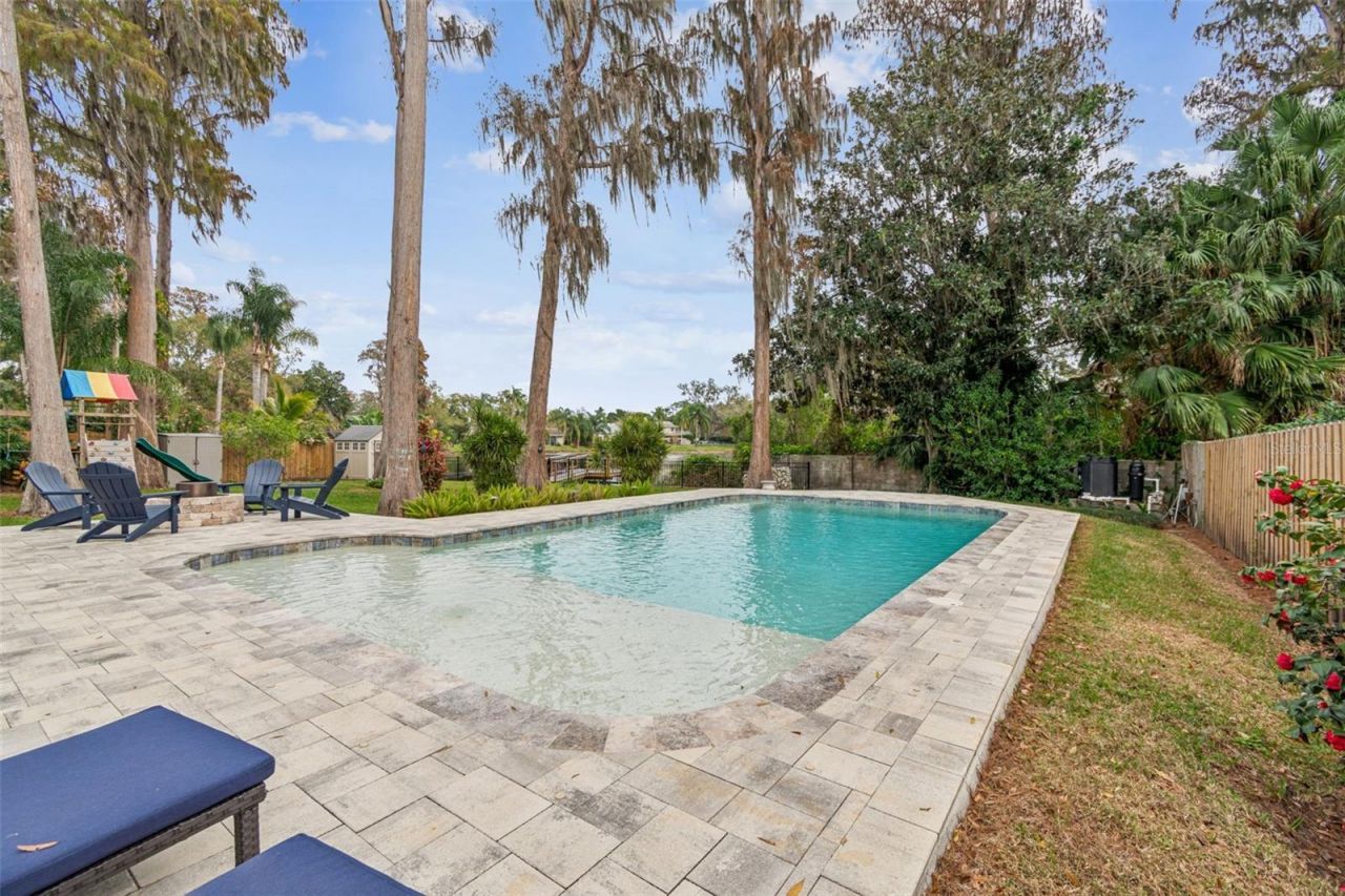 11713 Phoenix Circle, Tampa, FL 33618 Photo