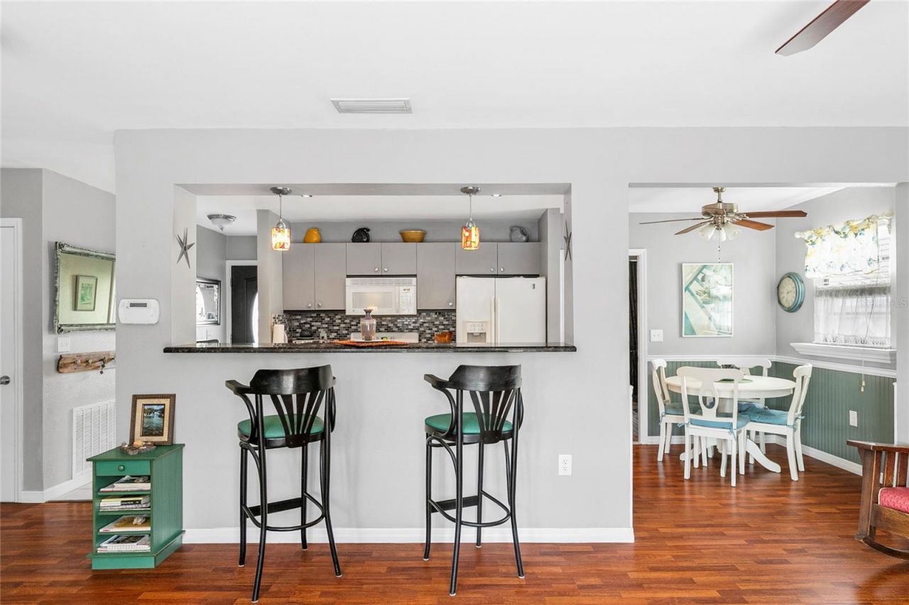 1108 65th Avenue W, Bradenton, FL 34207 Photo