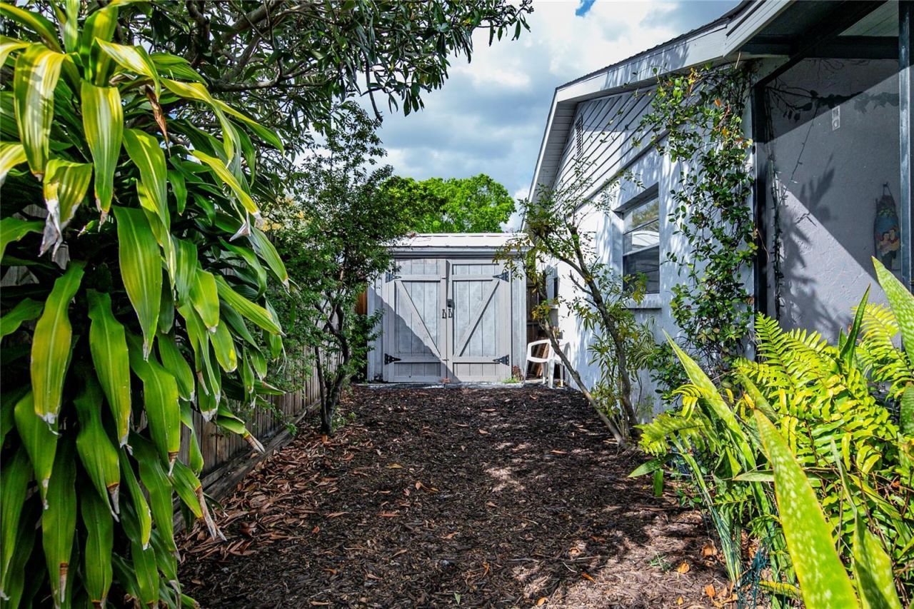 1108 65th Avenue W, Bradenton, FL 34207 Photo