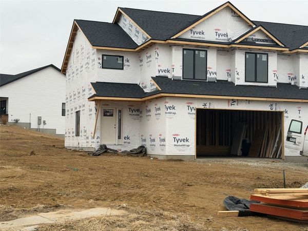 1403 Legend Drive, Tiffin, IA 52340