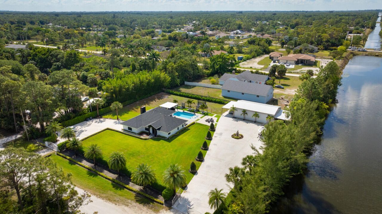 16966 91st Place N, The Acreage, FL 33470 Photo
