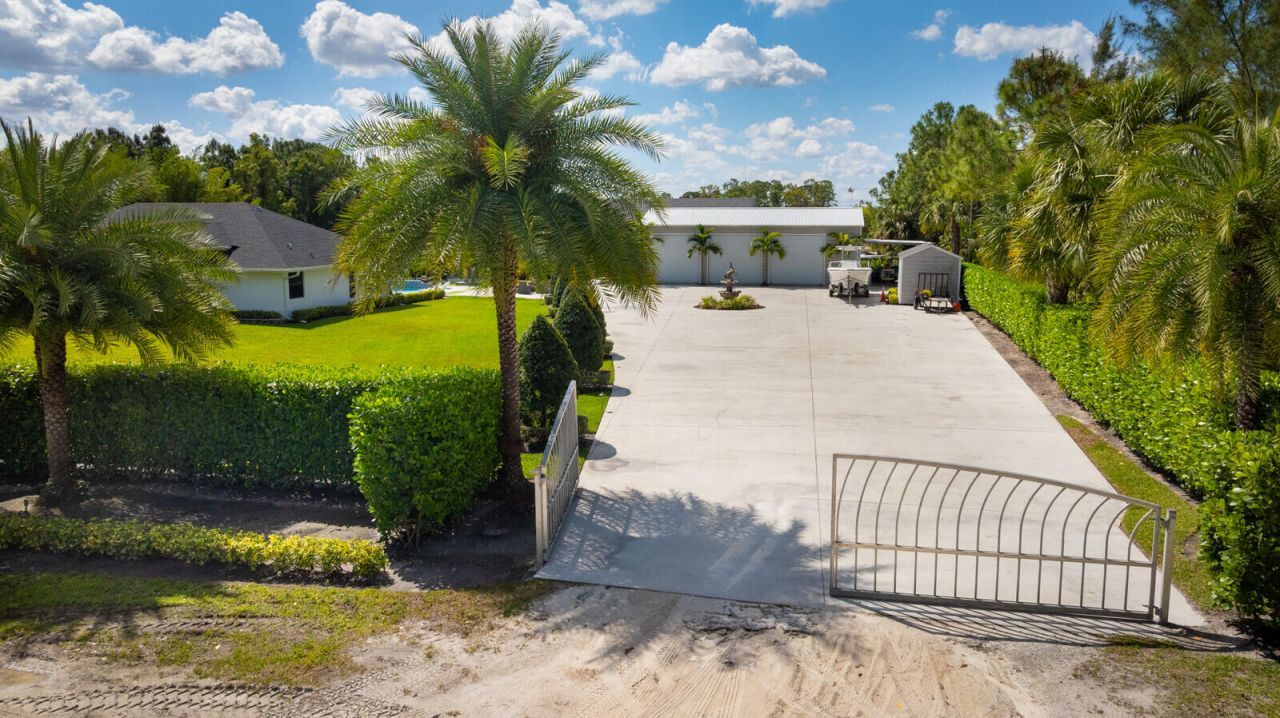 16966 91st Place N, The Acreage, FL 33470 Photo