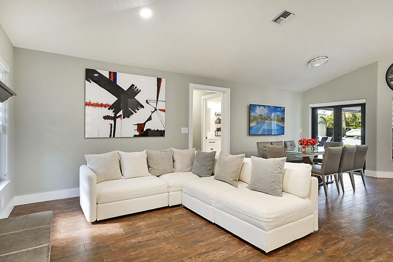16966 91st Place N, The Acreage, FL 33470 Photo