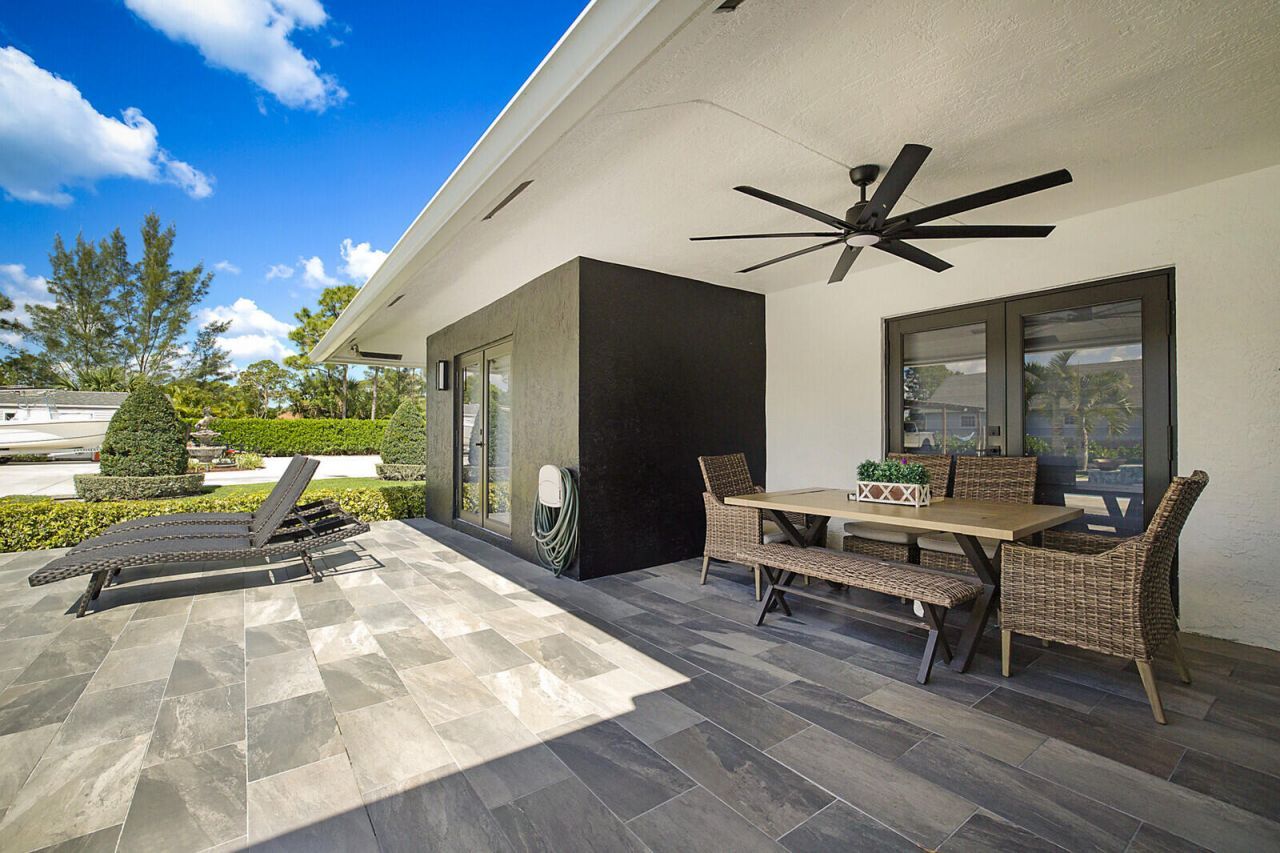 16966 91st Place N, The Acreage, FL 33470 Photo