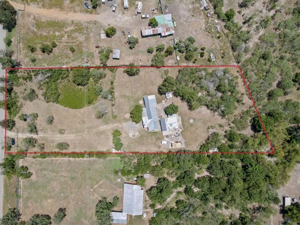 147 Community Center RD, Rosanky, TX 78953