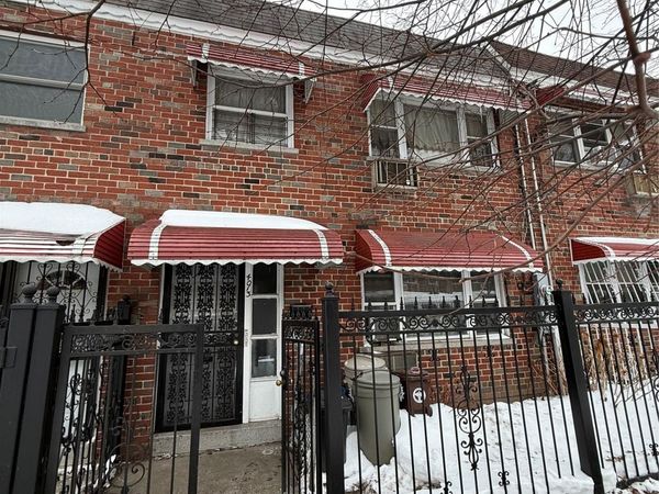 4013 De Reimer Avenue , Bronx, NY 10466