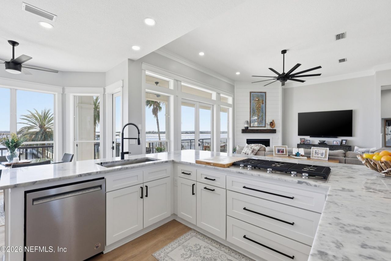 9028 Heckscher Drive, Jacksonville, FL 32226 Photo