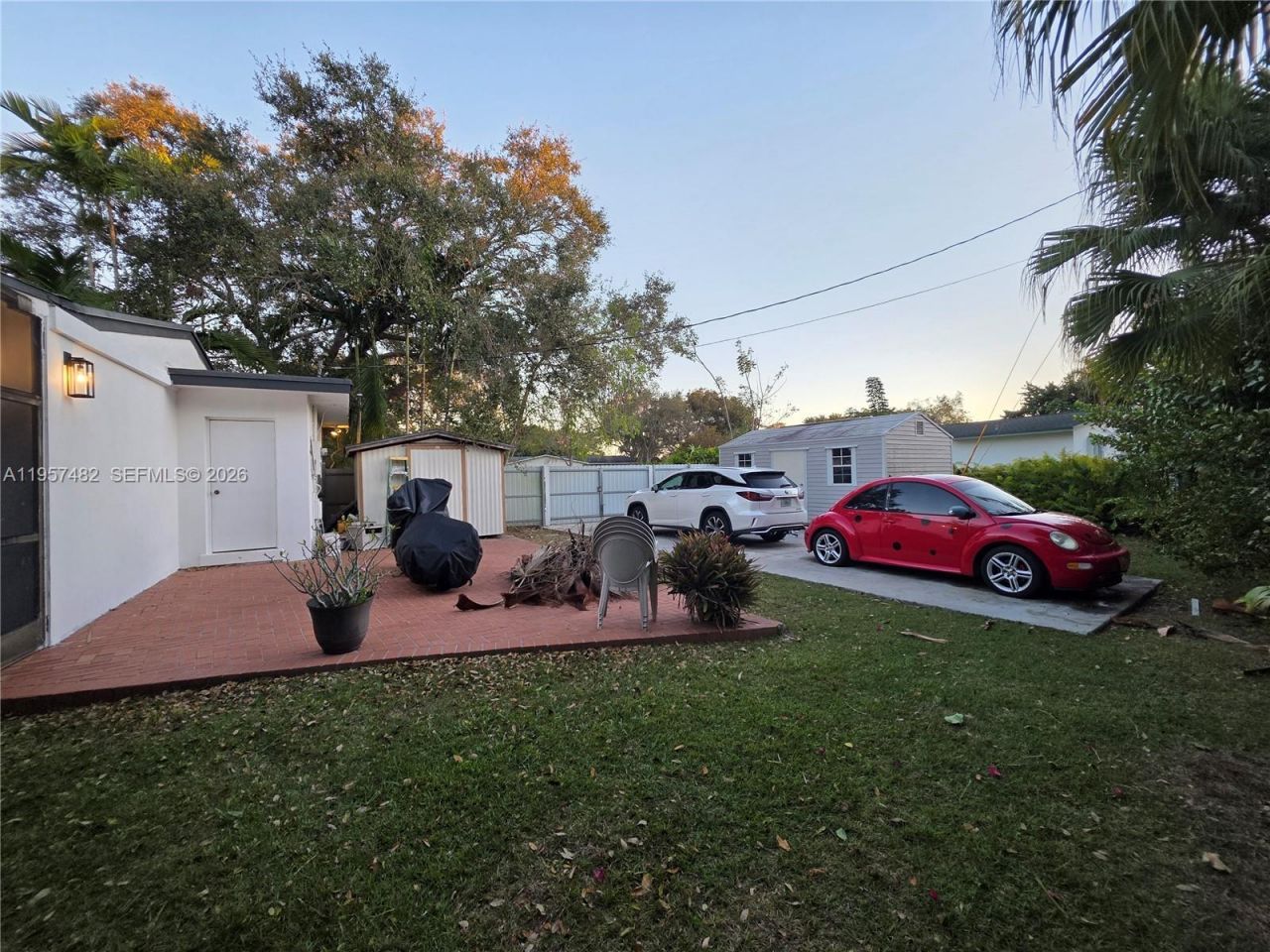 9860 SW 140th St, Miami, FL 33176 Photo