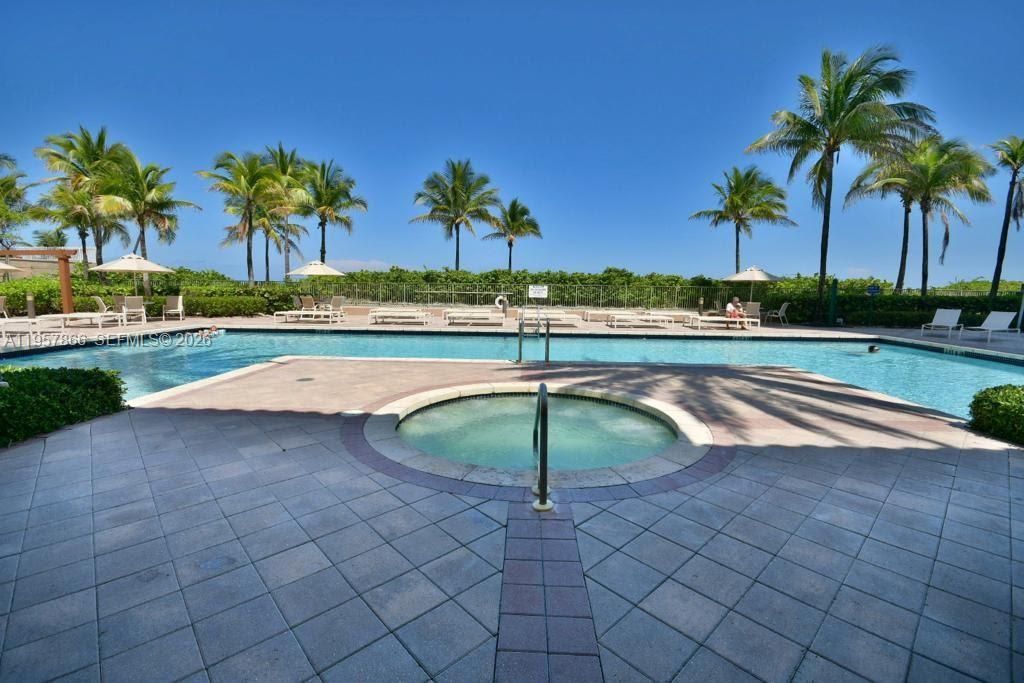 2080 S Ocean Dr, Unit 303, Hallandale Beach, FL 33009 Photo