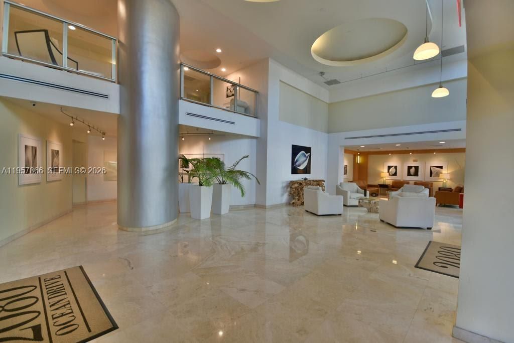 2080 S Ocean Dr, Unit 303, Hallandale Beach, FL 33009 Photo