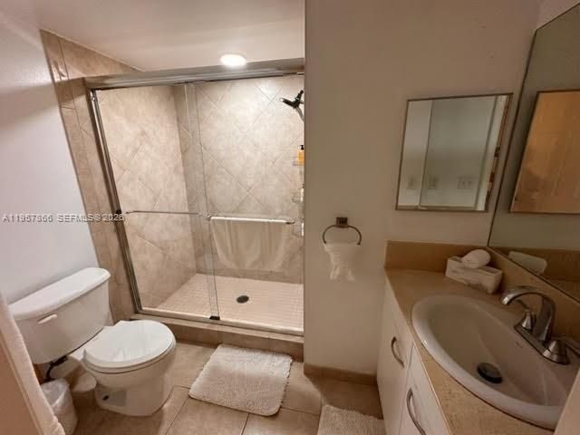 2080 S Ocean Dr, Unit 303, Hallandale Beach, FL 33009 Photo