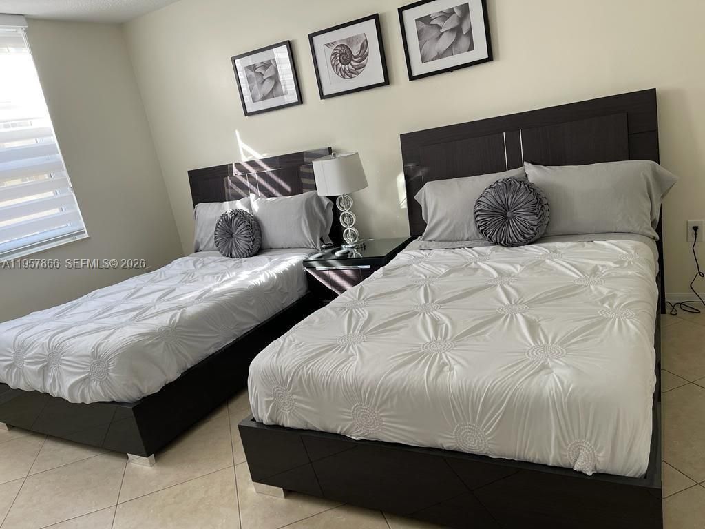 2080 S Ocean Dr, Unit 303, Hallandale Beach, FL 33009 Photo