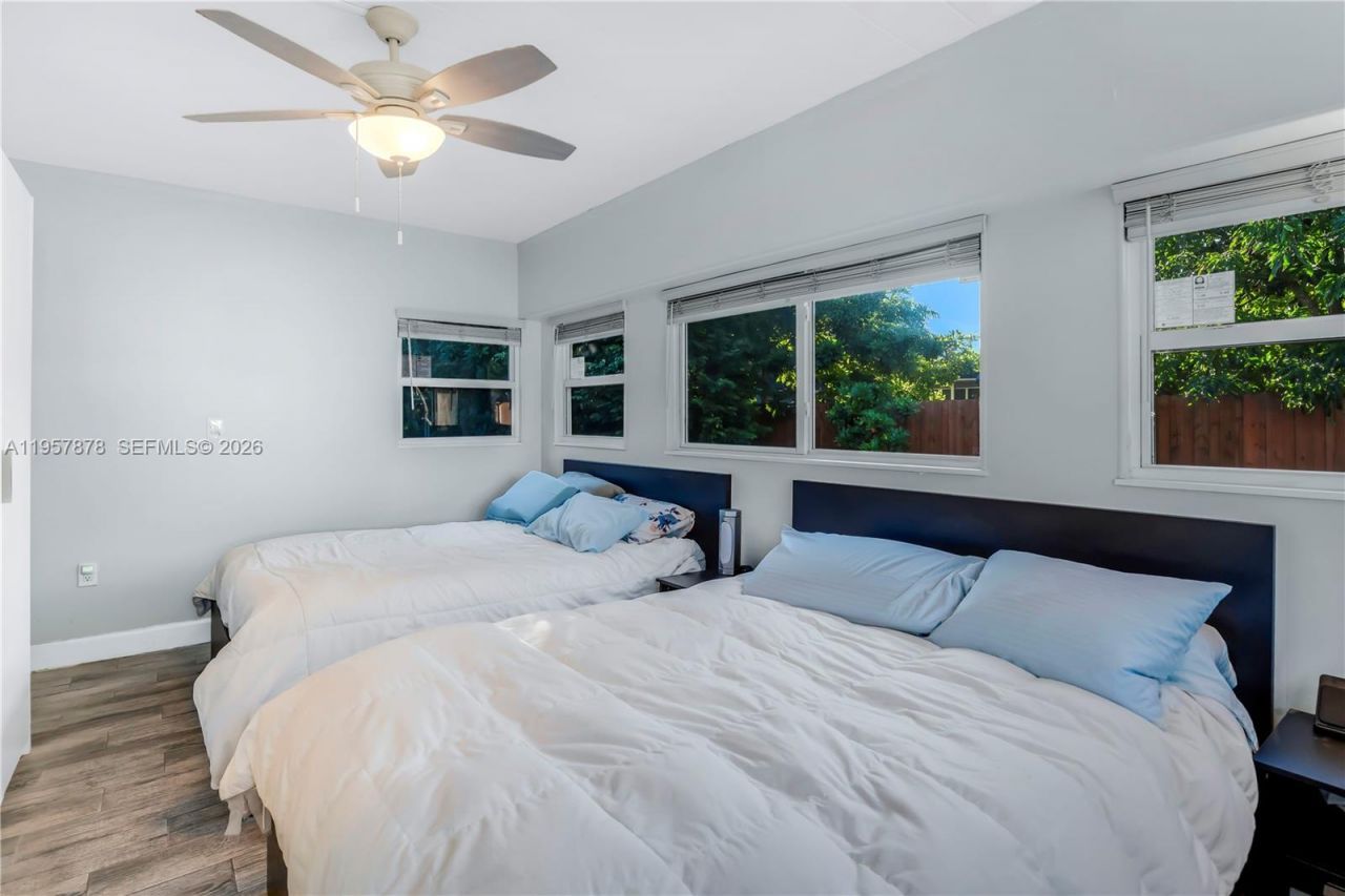 7302 NW 65th St, Tamarac, FL 33321 Photo