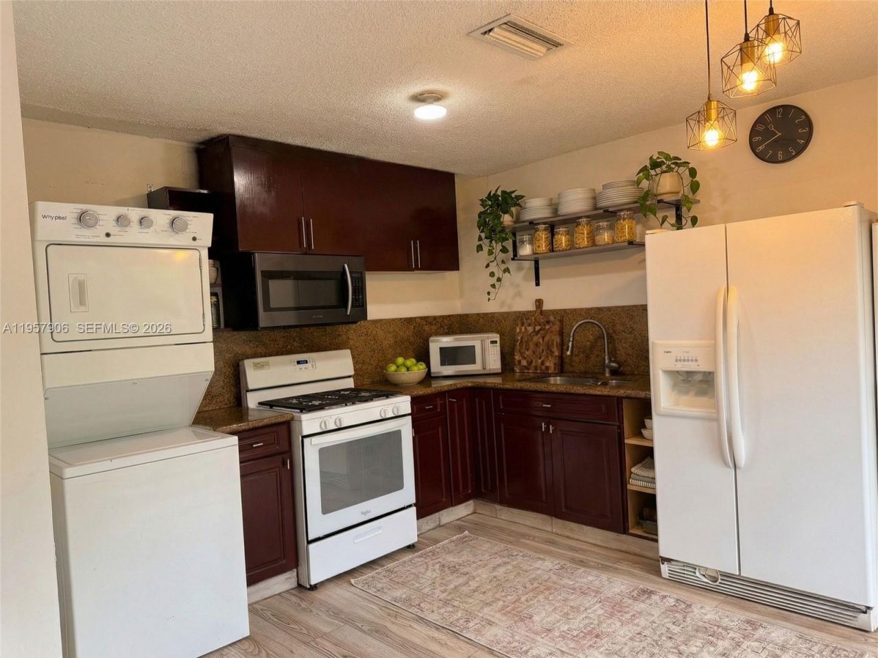 2671 NW 87th Ln, Sunrise, FL 33322 Photo