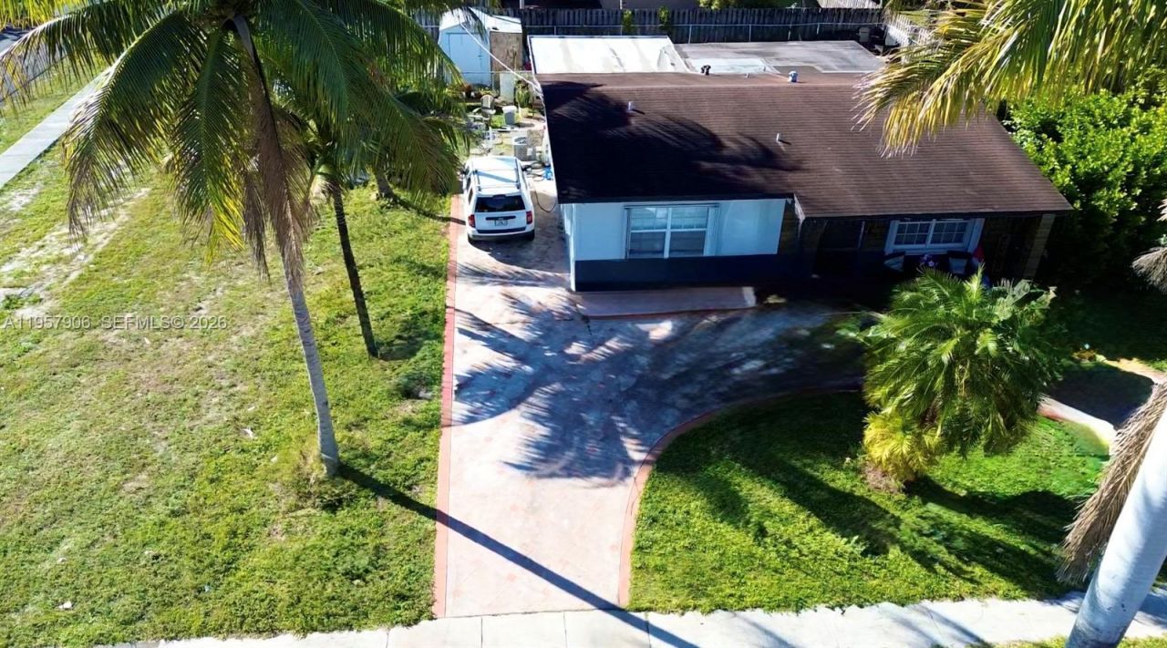 2671 NW 87th Ln, Sunrise, FL 33322 Photo