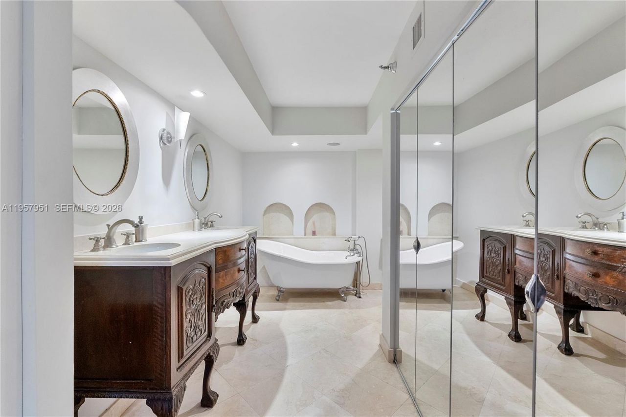 3500 Mystic Pointe Dr, Unit 1407, Aventura, FL 33180 Photo