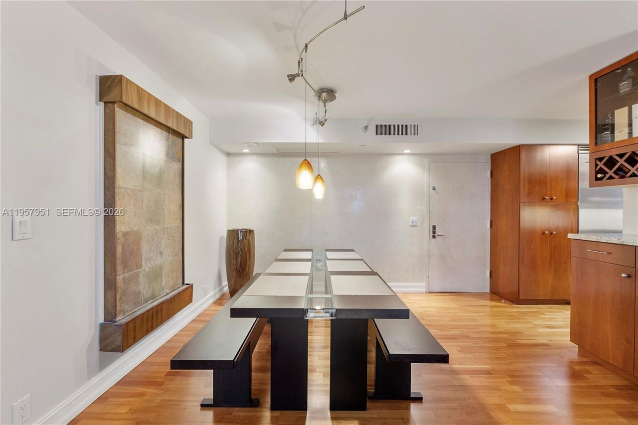 3500 Mystic Pointe Dr, Unit 1407, Aventura, FL 33180 Photo