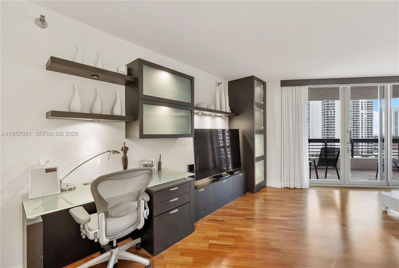 3500 Mystic Pointe Dr, Unit 1407, Aventura, FL 33180 Photo