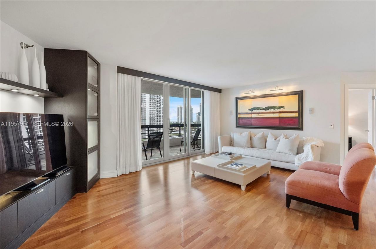 3500 Mystic Pointe Dr, Unit 1407, Aventura, FL 33180 Photo