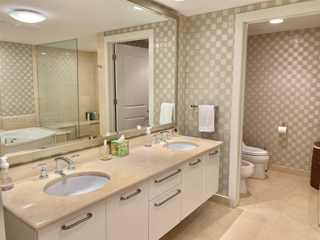 3101 S Ocean Dr , Unit 1701, Hollywood, FL 33019 Photo