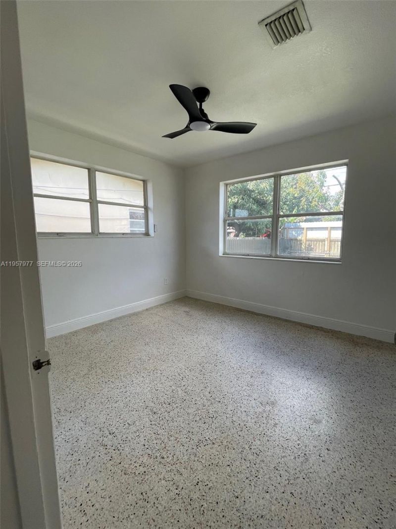 4727 NW 4th St, Unit 4727, Miami, FL 33126 Photo