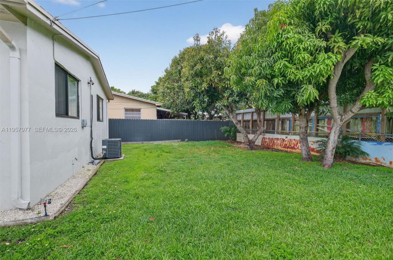 4727 NW 4th St, Unit 4727, Miami, FL 33126 Photo