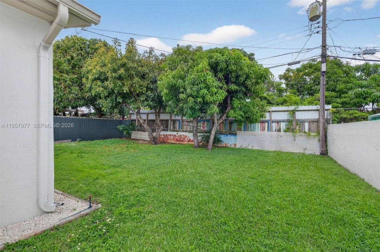 4727 NW 4th St, Unit 4727, Miami, FL 33126 Photo