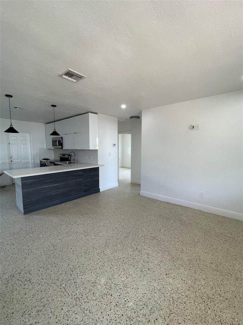 4727 NW 4th St, Unit 4727, Miami, FL 33126 Photo