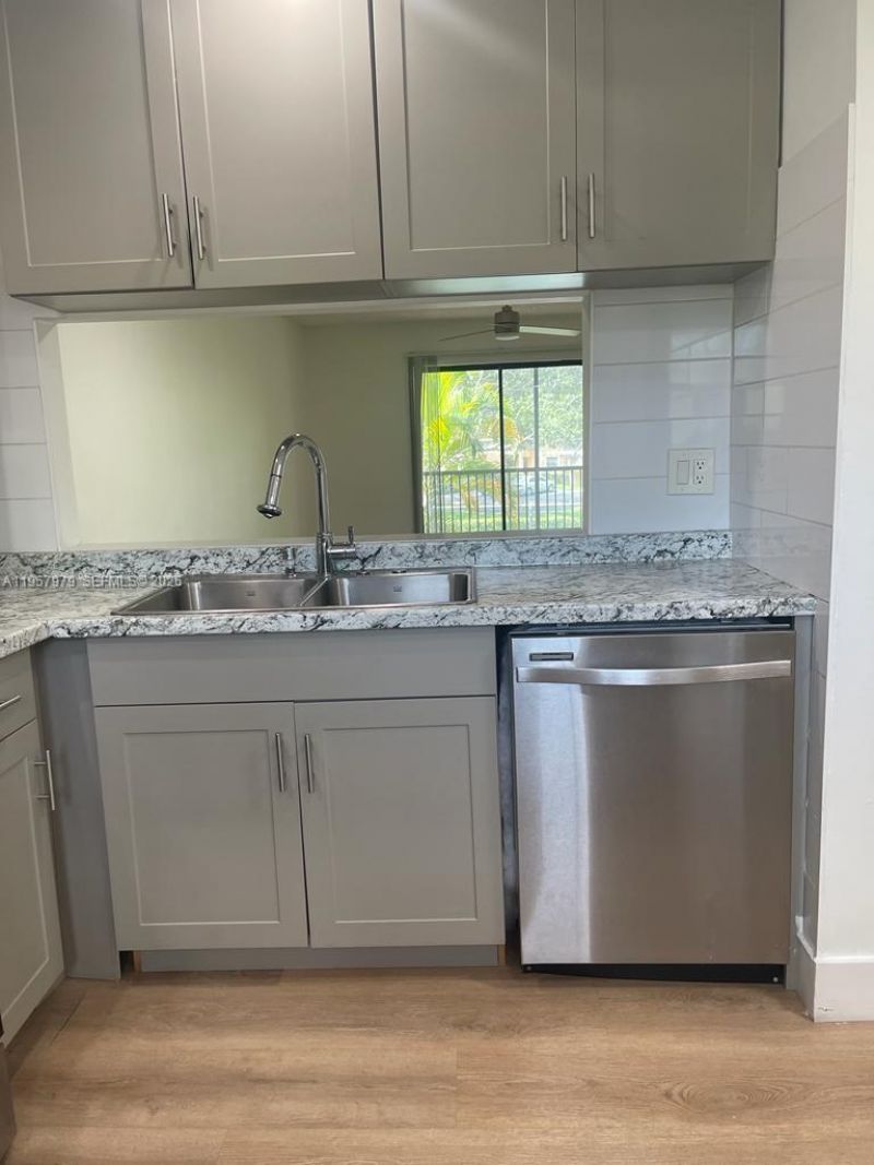 8045 SW 107th Ave , Unit 115, Miami, FL 33173 Photo