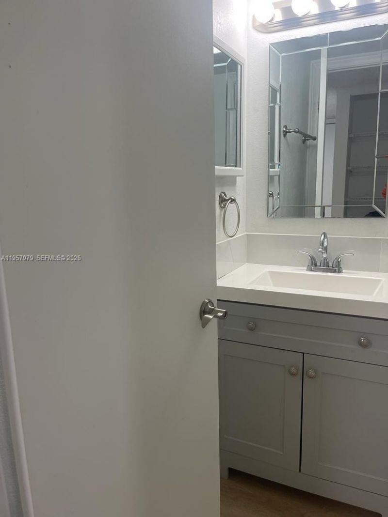 8045 SW 107th Ave , Unit 115, Miami, FL 33173 Photo