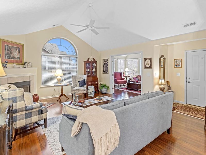 531 Ruttington Lane, Westerville, OH 43082 Photo 6