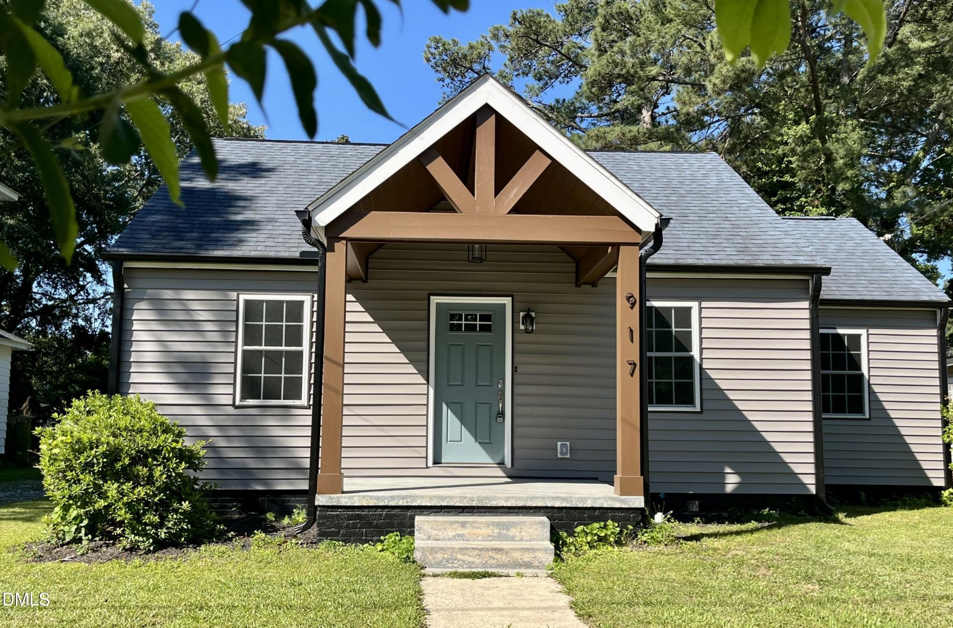 917 Gold Street N, Wilson, NC 27893 Main Photo