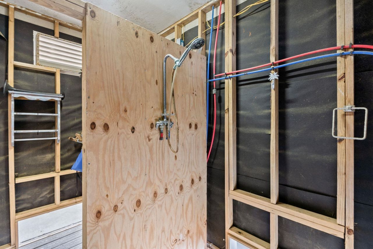 187 Myrtle Ave. Photo 16