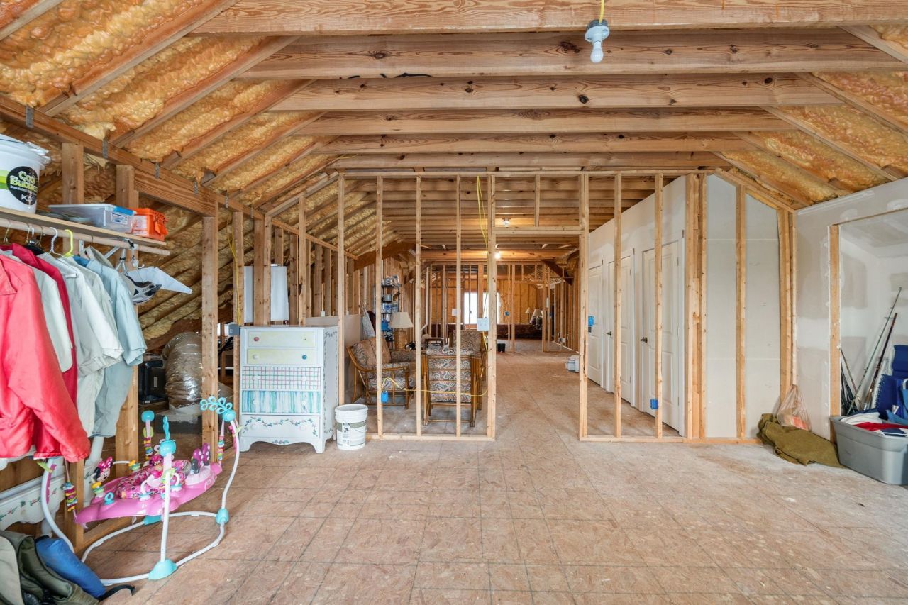 187 Myrtle Ave. Photo 43