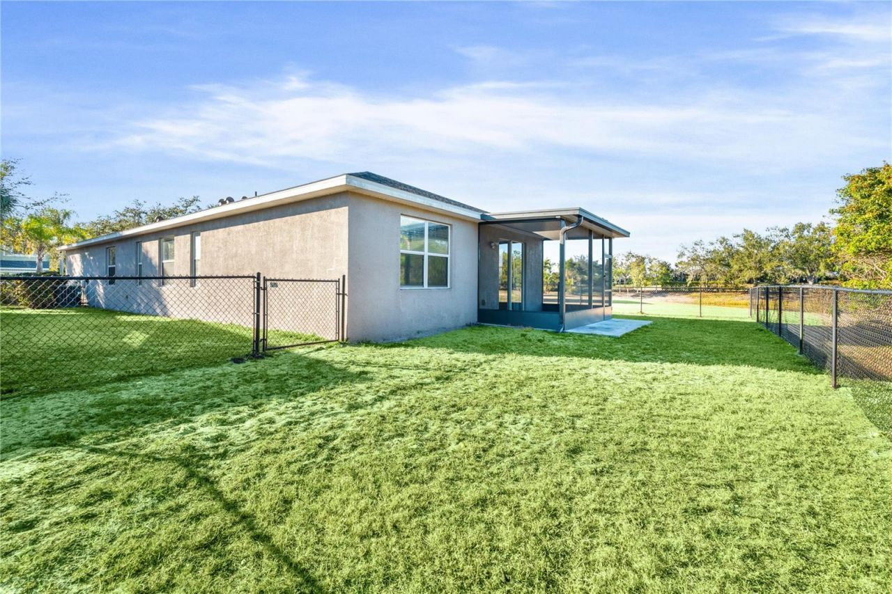 7051 Chatum Light Run, Bradenton, FL 34212 Photo