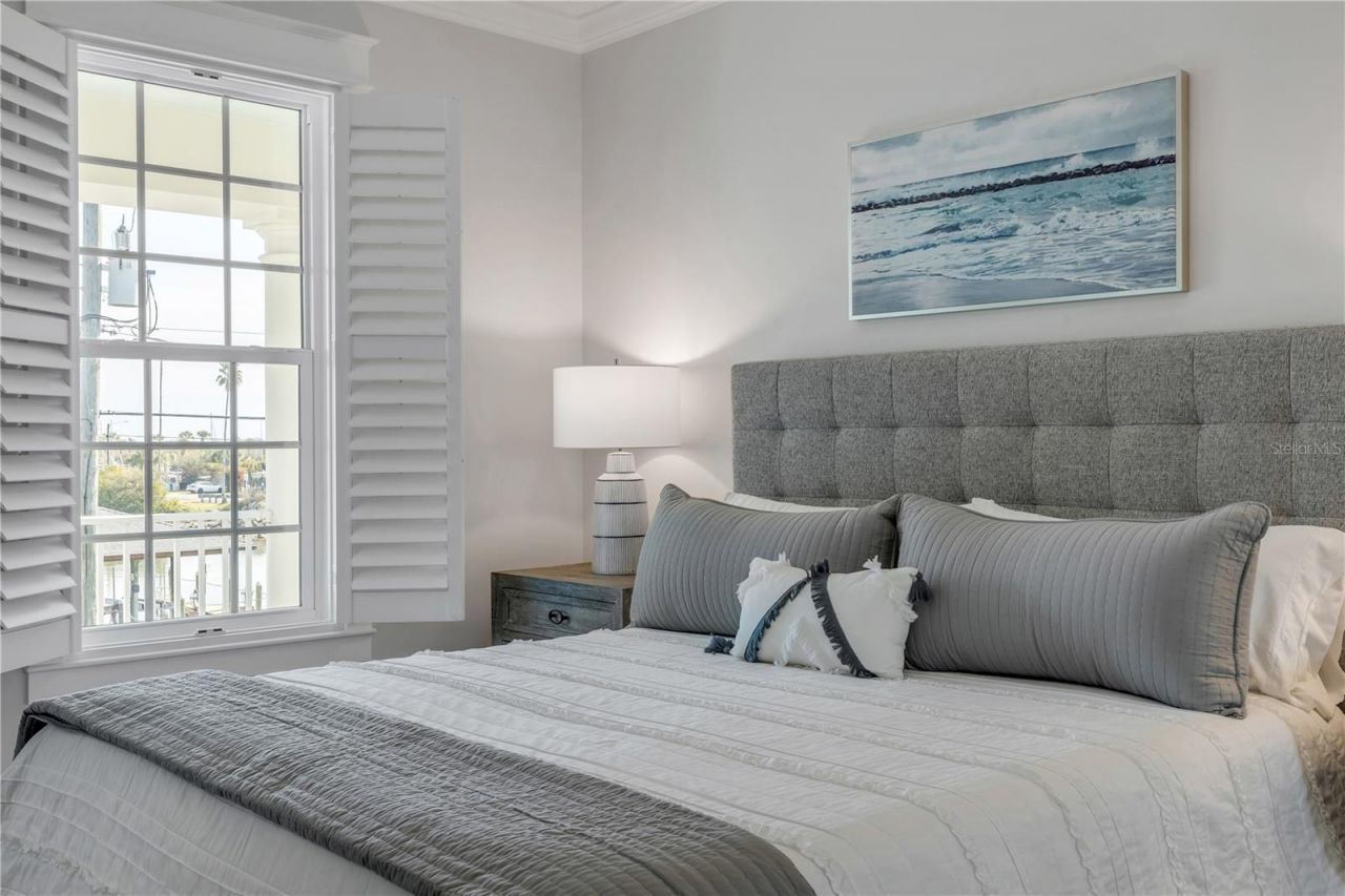 1212 S Riverside Drive, New Smyrna Beach, FL 32168 Photo