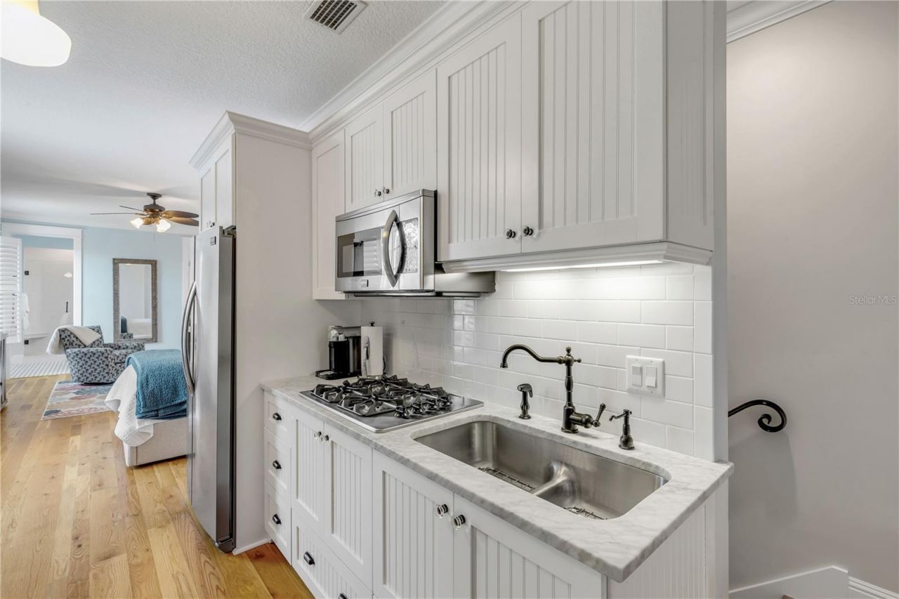 1212 S Riverside Drive, New Smyrna Beach, FL 32168 Photo