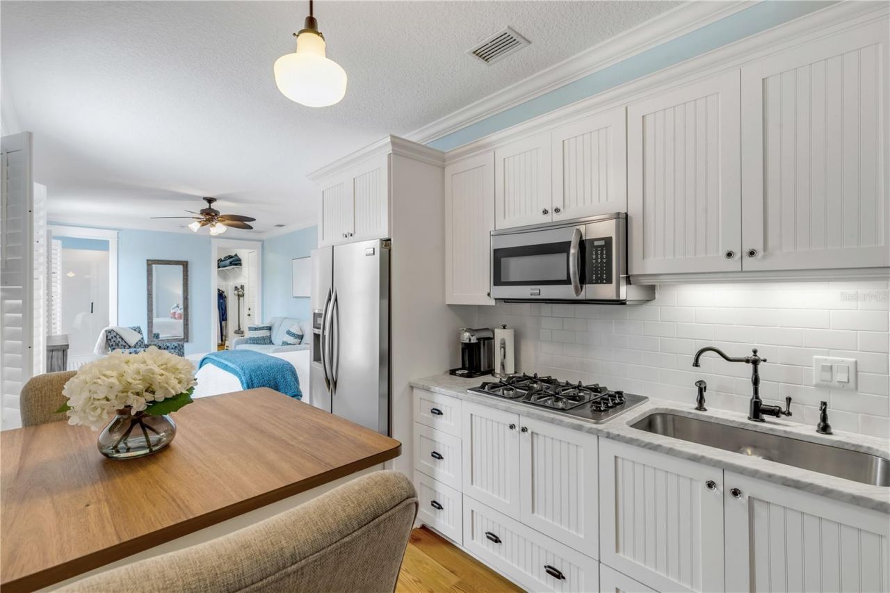 1212 S Riverside Drive, New Smyrna Beach, FL 32168 Photo