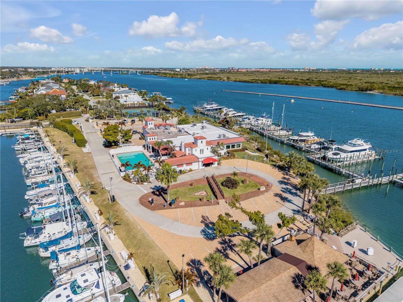 1212 S Riverside Drive, New Smyrna Beach, FL 32168 Photo