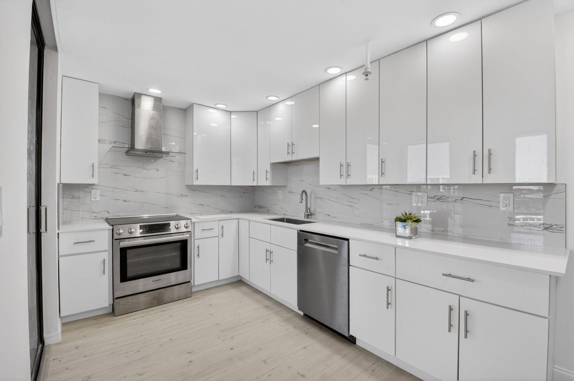 7738 Lakeside Boulevard, Unit 352, Boca Raton, FL 33434 Photo