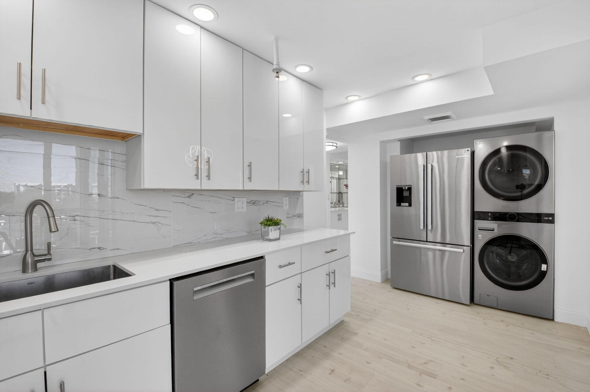 7738 Lakeside Boulevard, Unit 352, Boca Raton, FL 33434 Photo